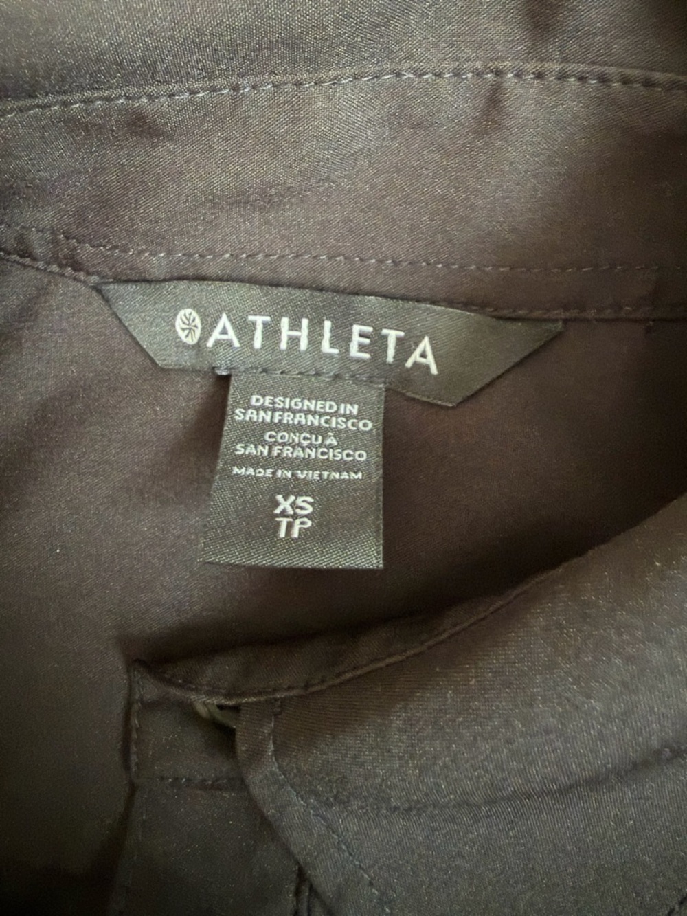 Athleta Cropped Stretch Tech Top Women's Size XS Black Button Down Long Sleeves - Picture 7 of 11